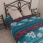 Frejus Le Cesaree Location De Vacances Parking Piscine Terrasse Wifi