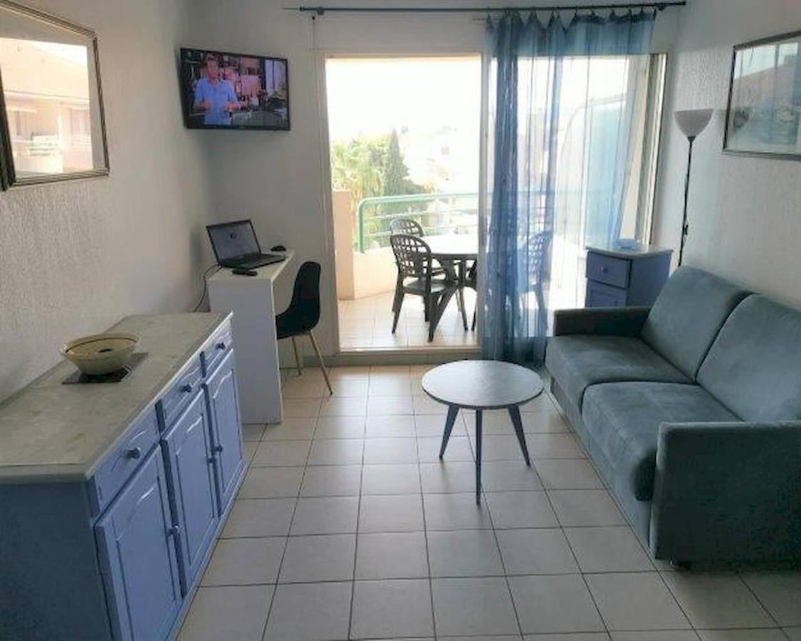 Le Cesaree Location De Parking Piscine Terrasse Wifi