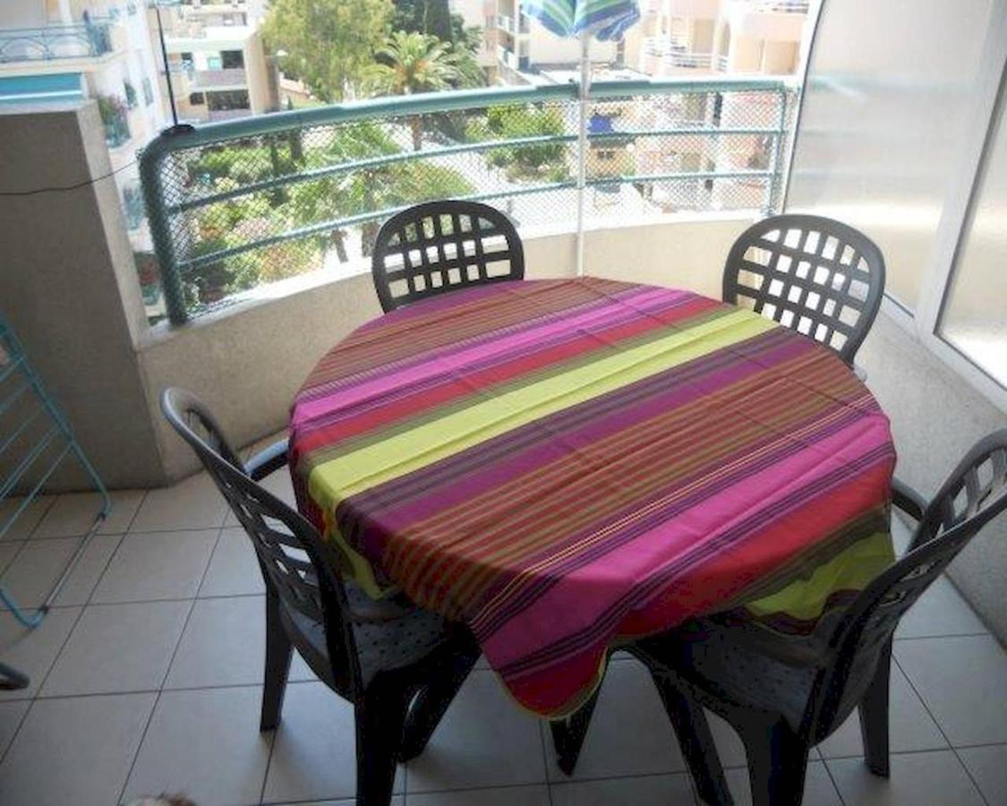 Le Cesaree Location De Parking Piscine Terrasse Wifi *